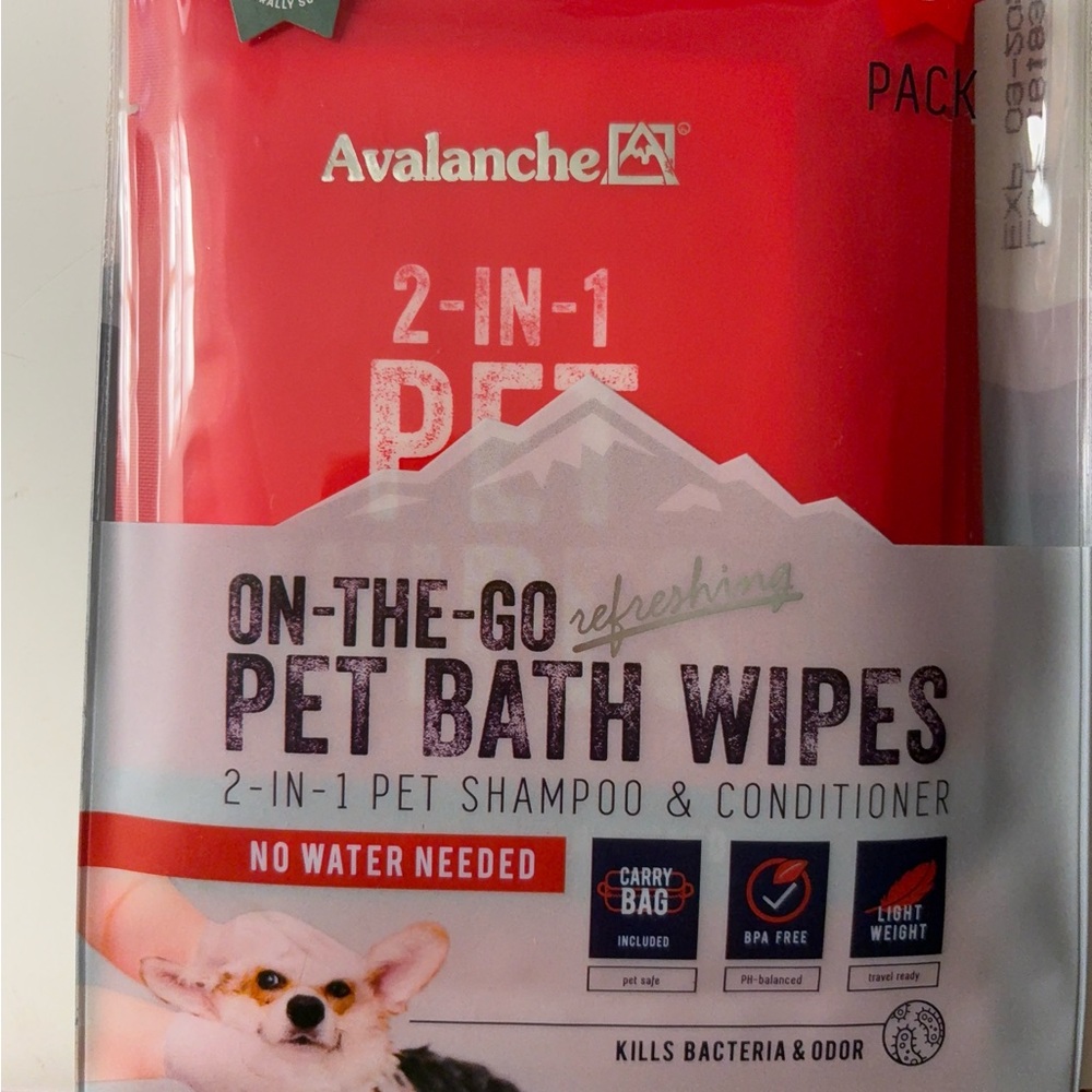 Avalanche Vibrant Red Pet Bath Wipes